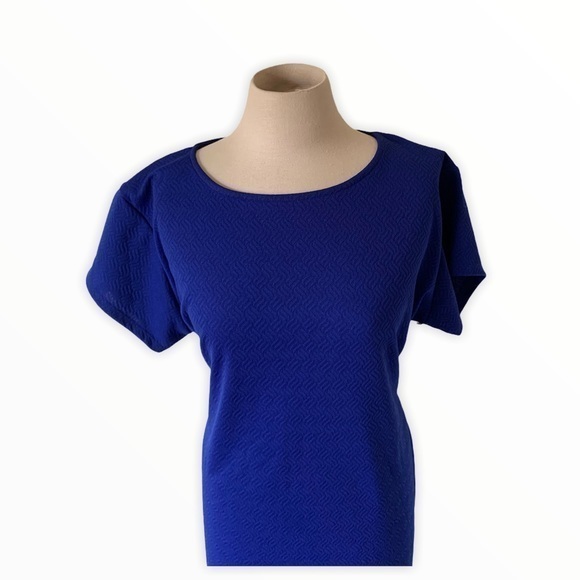 Boohoo Plus Blue textured Fabric‎ sheath Dress - Picture 2 of 3